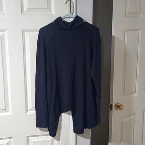 We the Free split back gray turtleneck L tunic